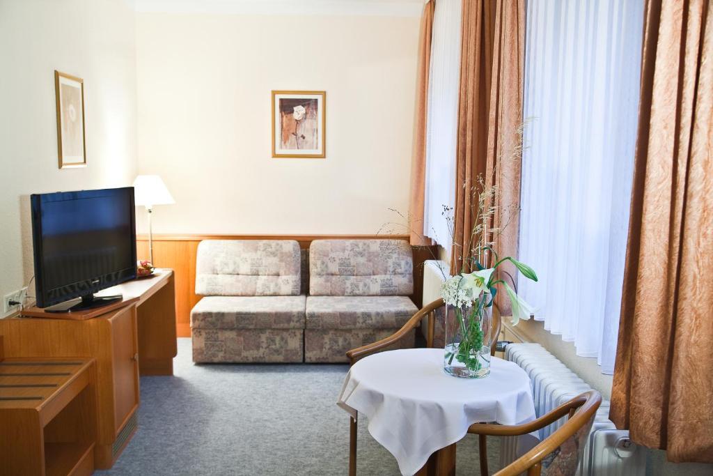 Hotel Saechsisches Haus Berggiesshübel Rom bilde